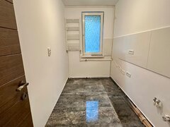 Drumul Taberei, zona Favorit, str Obcina Mare, bloc reabilitat termic